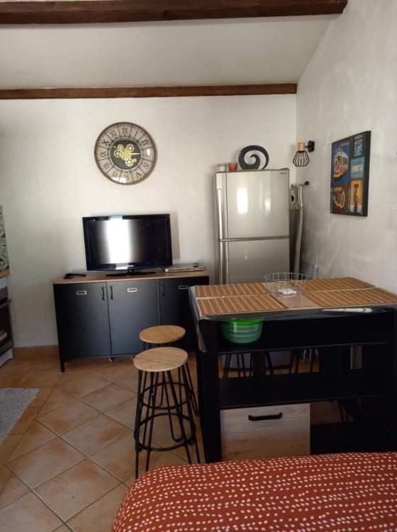 Studio Climatise Dans Villa Calme A 15Km De Cannes Peymeinade Exterior photo